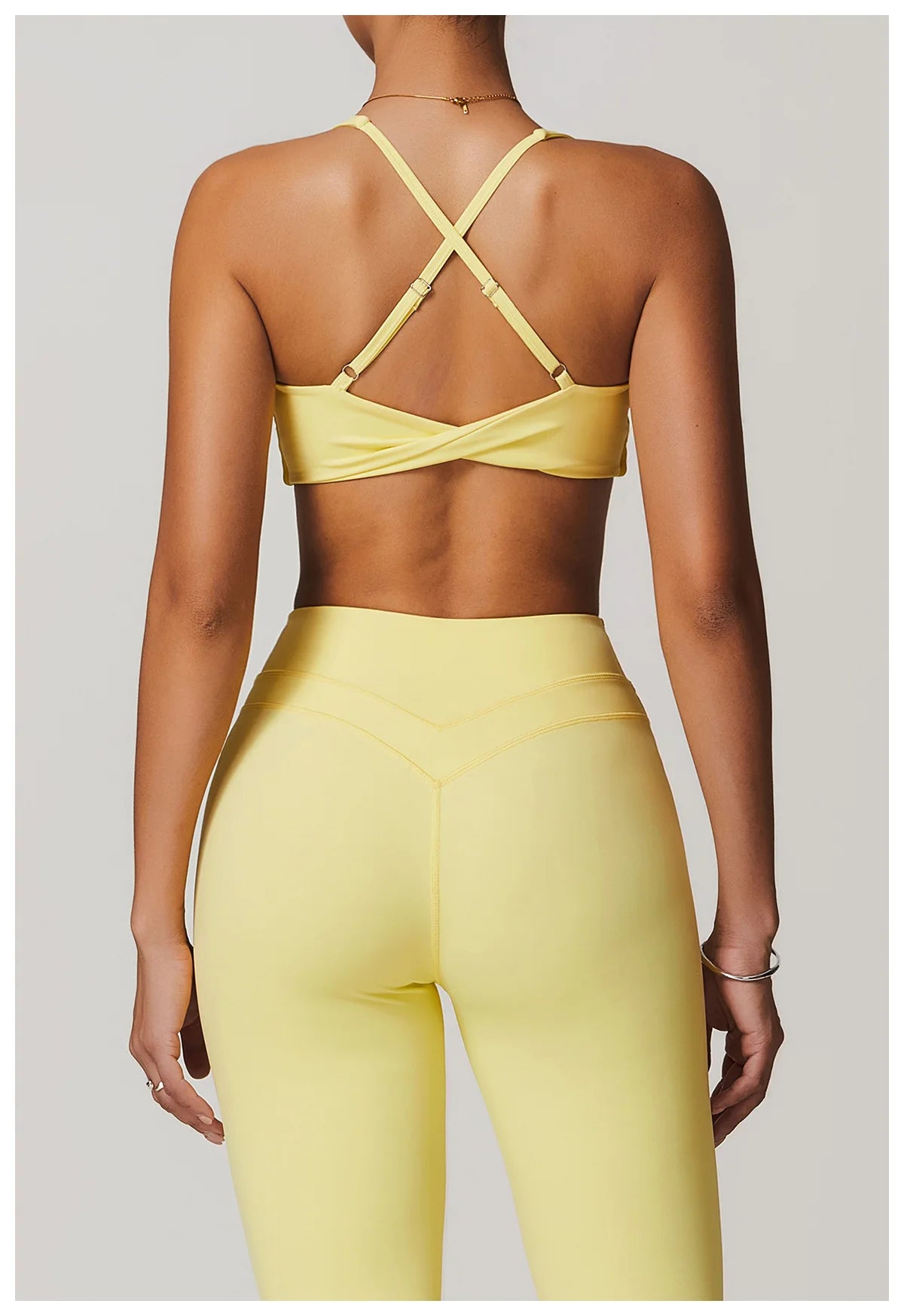 JUREN Sports Bra Women Fitness Bra Halter Sports Underwear Naked Feel Sexy Yoga Gym Push Up Workout Bra Padded Bralette Bathsuit
