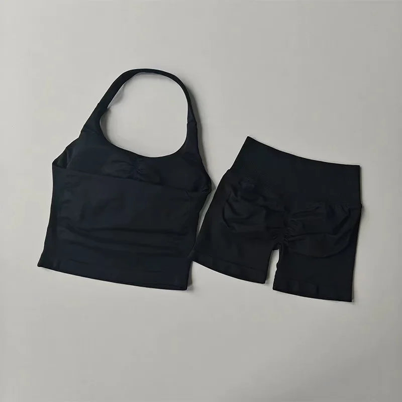 Women‘s Seamless Yoga Set 2 Piece Halter Backless Sports Bra High Waist Scrunch Butt Shorts Workout Gym Clothes Activewear