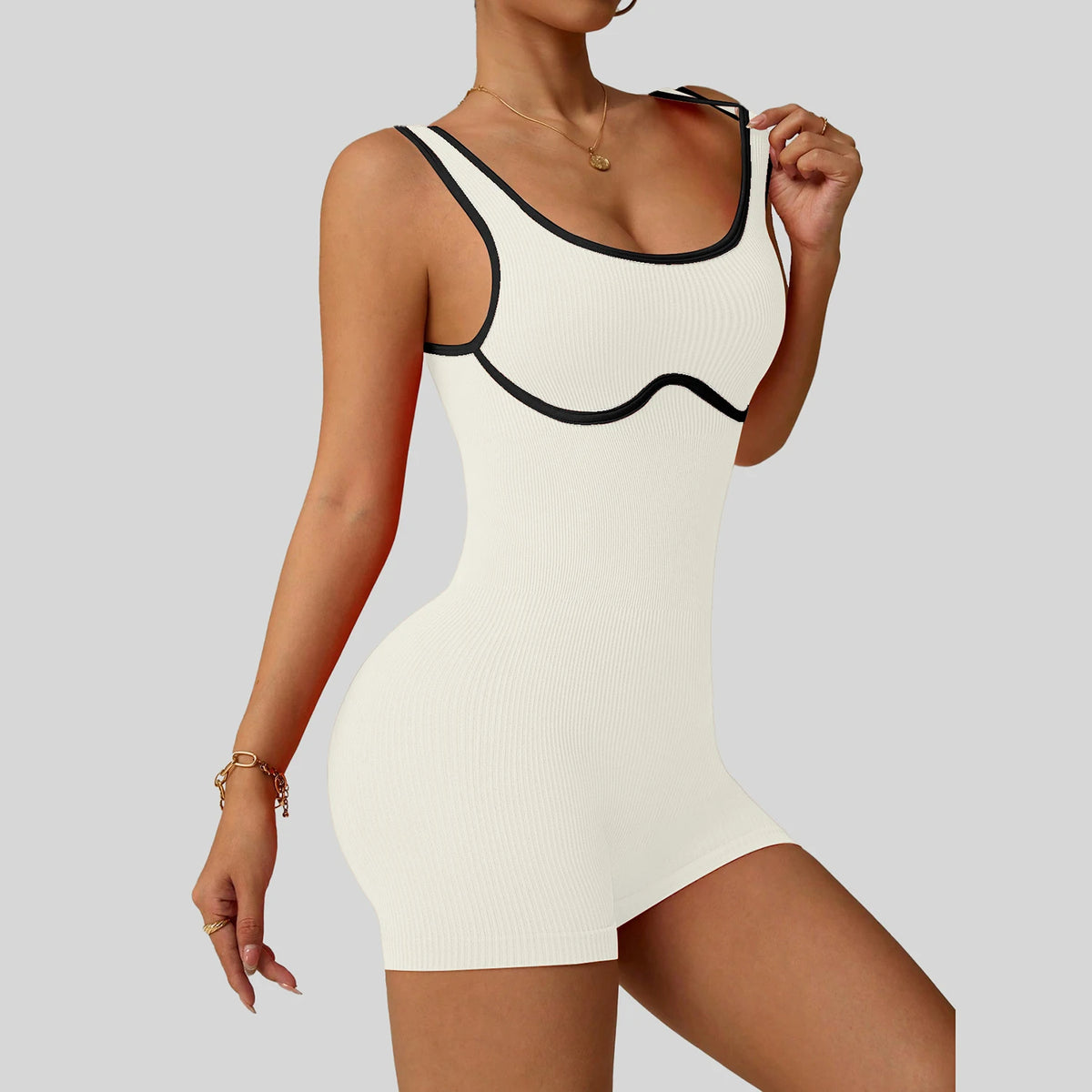 DPSTGYM-Women's Low V-Neck Yoga Jumpsuit, One-Piece Sports Shorts Set, Open-Back Gym Tracksuit, Fitted Ribbed Workout Set.